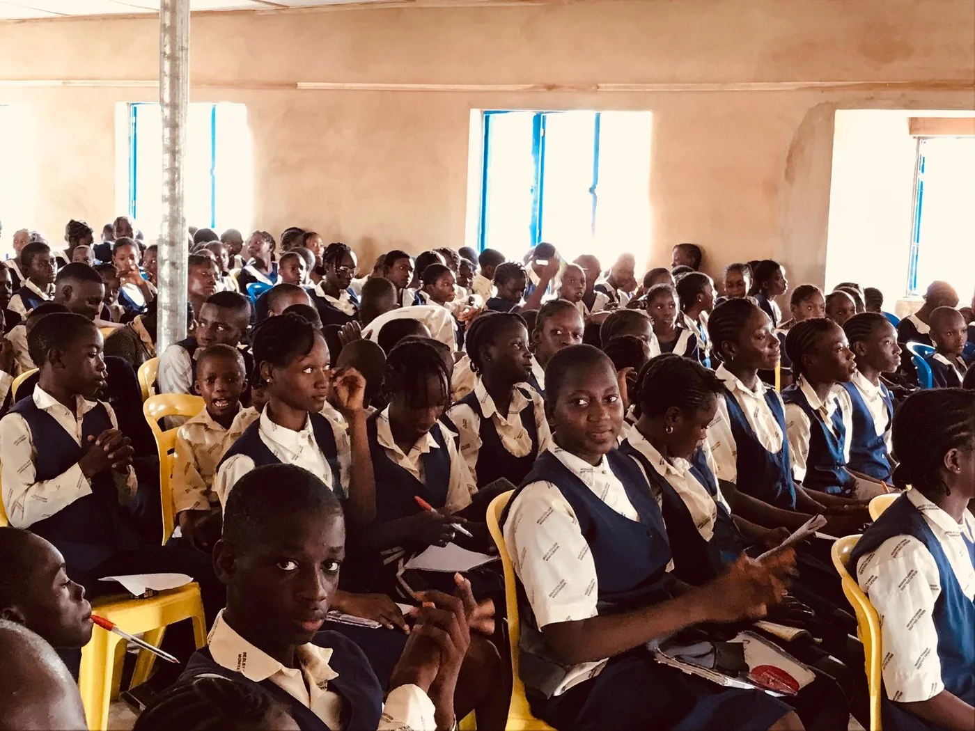 A packed hall of Nigerian secondary school students